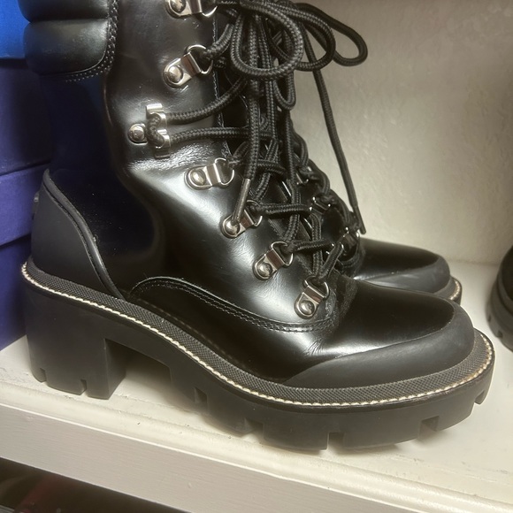 Tory Burch Lug Boot Black Women's - Picture 4 of 15